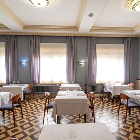 Hotel Robert La Pobla de Claramunt Luaran gambar