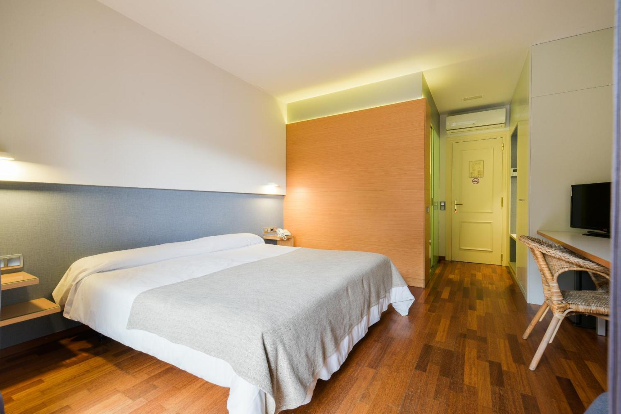 Hotel Robert La Pobla de Claramunt Luaran gambar